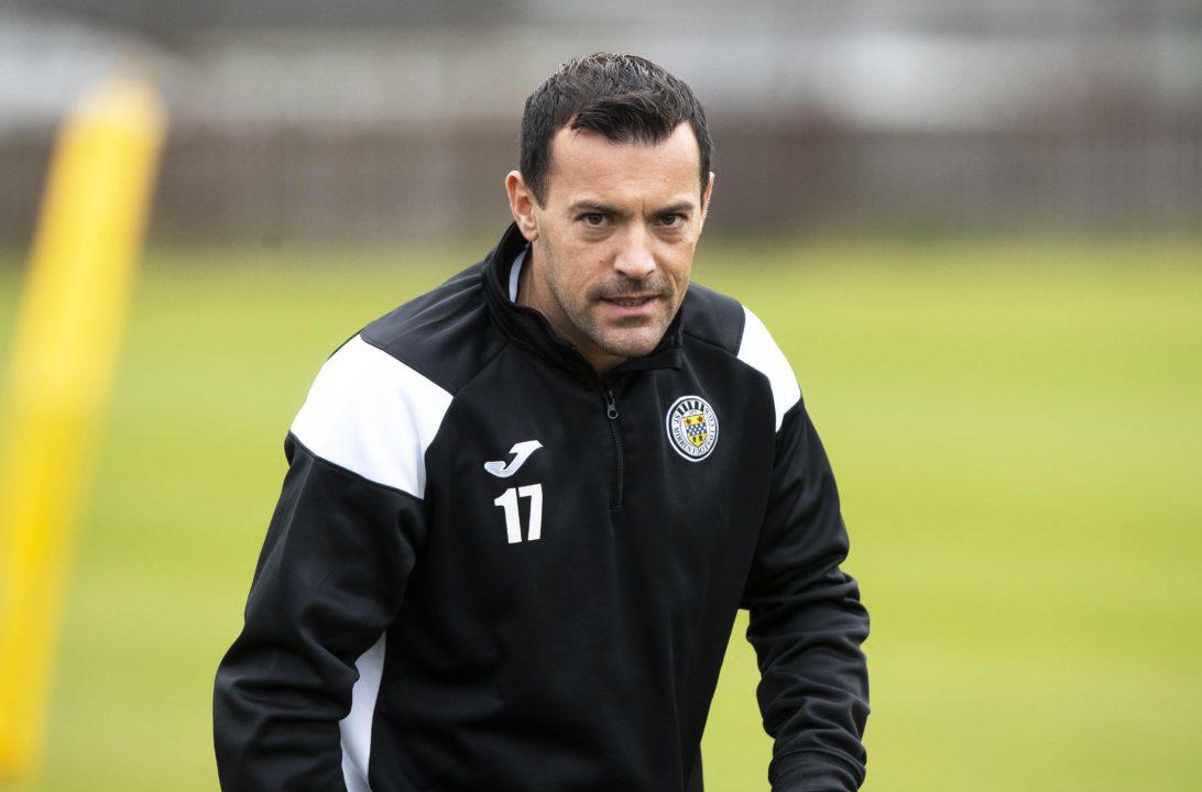 St Mirren sign former Celtic player Ross Wallace