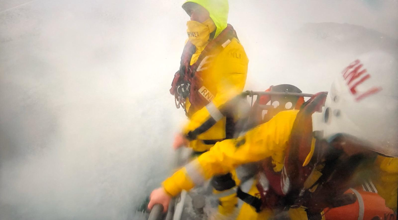 Diver dies after ‘challenging’ rescue in stormy seas
