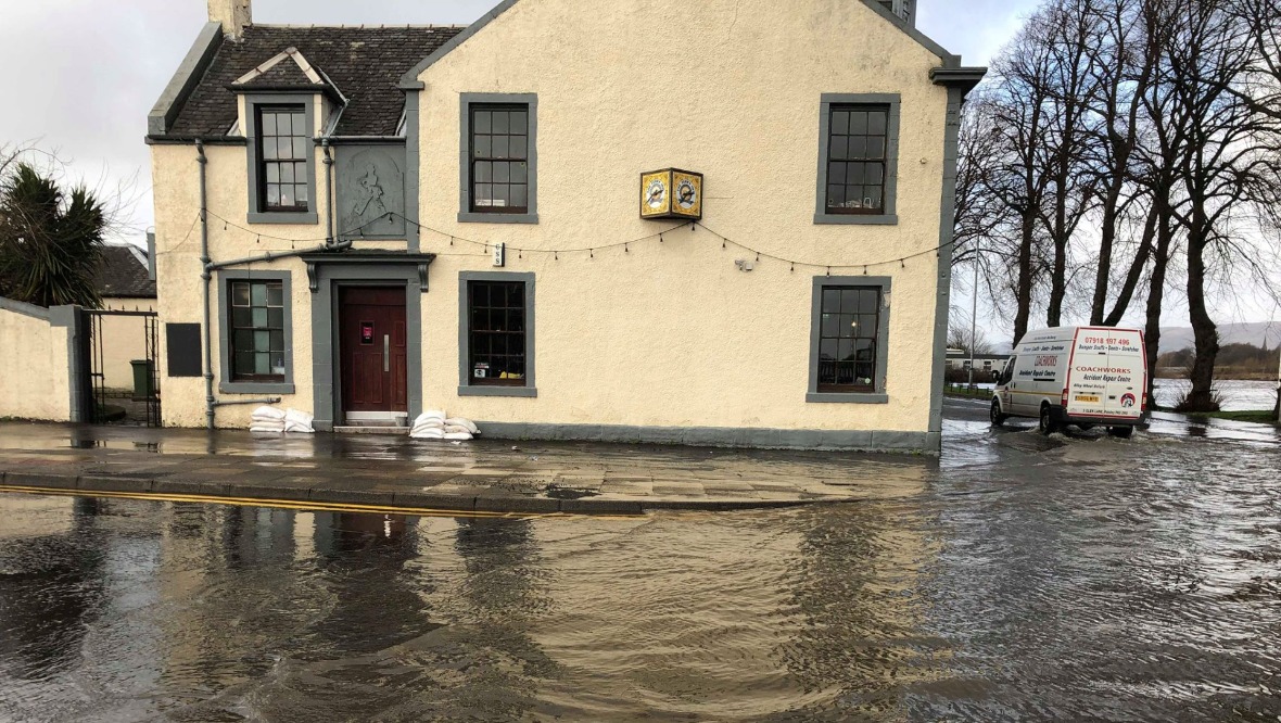 Renfrew: Flooding at The Ferry Inn.