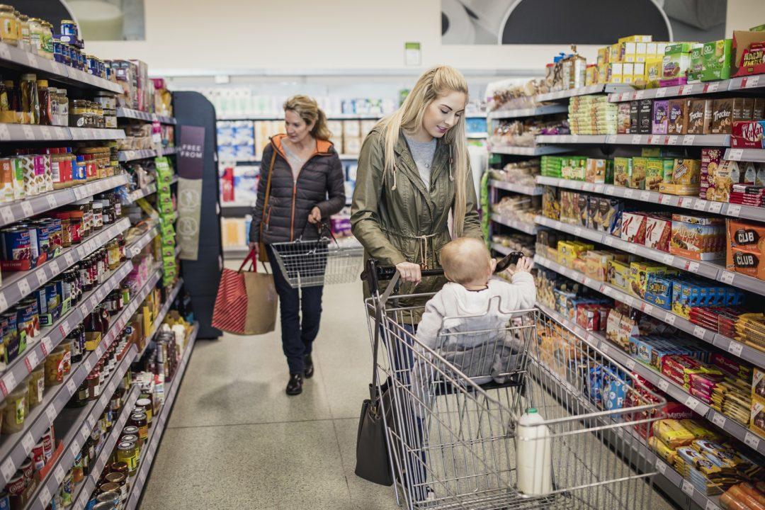 Supermarkets urged not to challenge parents with children
