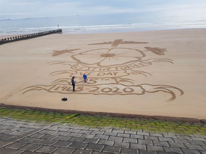 This stunning tribute to the fallen appeared on Aberdeen beach. Pic: Fubar News