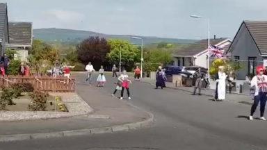 Six-year-old cheers up neighbours with street dance lessons