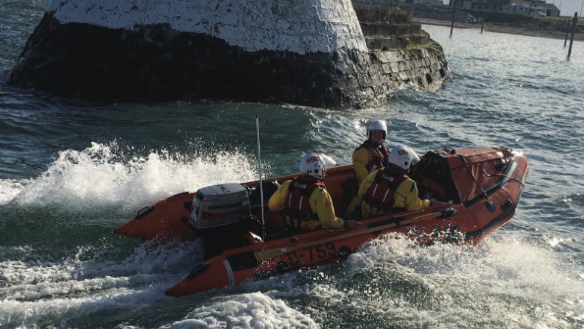 Lifeboat rescue to save teenage boy stranded on cliffs
