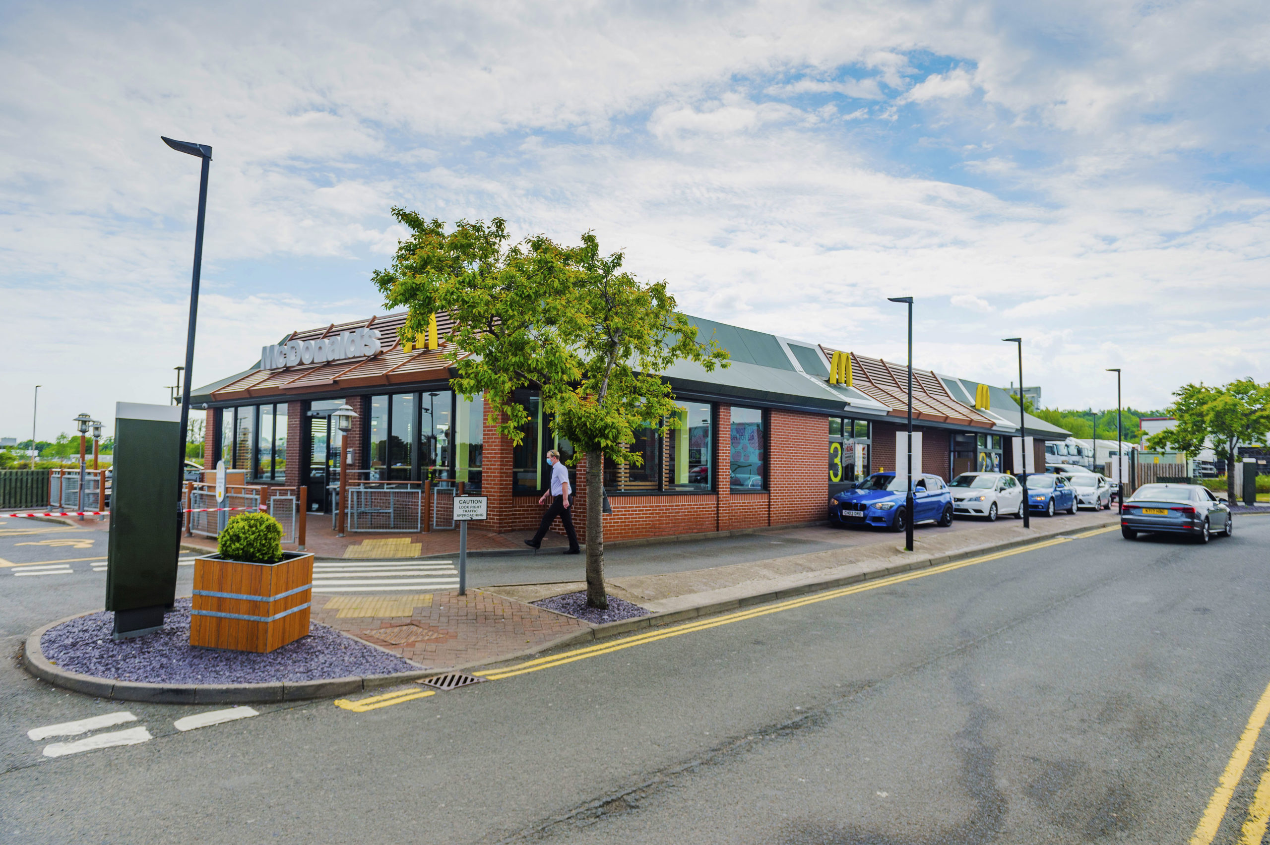 McDonald's Newbridge in Edinburgh after reopening. <strong>SNS</strong>” /><cite class=