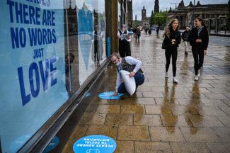 Chancellor urged to give Scots £500 vouchers to shop