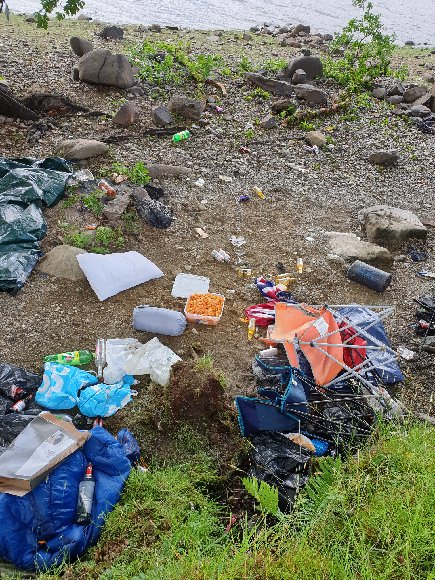 19 bags of litter were collected at one site. <strong>Loch Lomond & The Trossachs National Park.</strong>” /><span class=