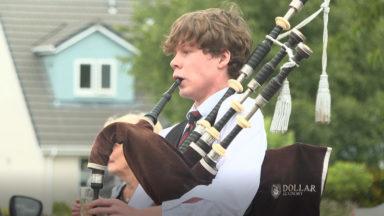 Teen completes bagpipes challenge while in lockdown