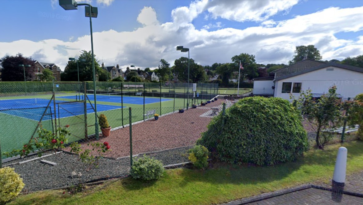 Bowling club closes after member tests positive for Covid