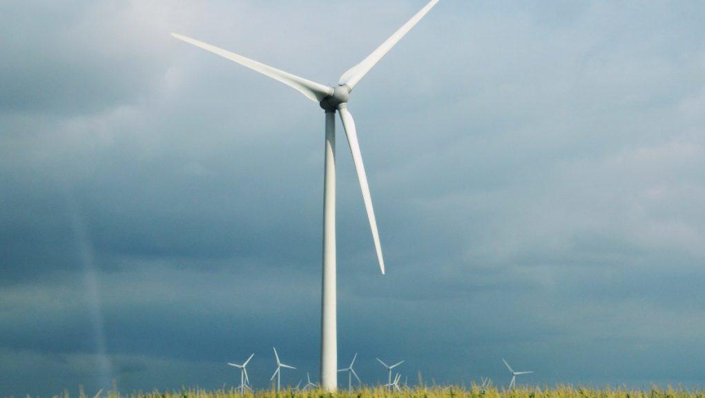 Wind farm which worried airport gets planning approval STV News