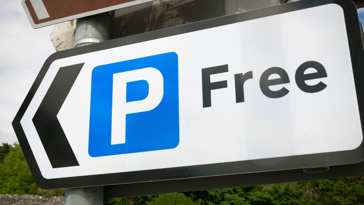 Free parking scheme extended in Paisley town centre
