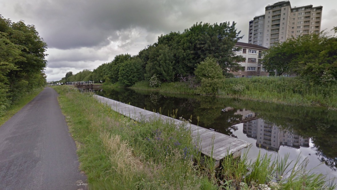 Hunt after schoolboy threatened at knifepoint on canal path