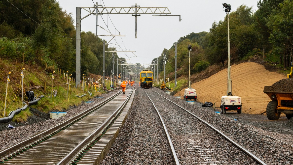 Reopen: The Edinburgh to Glasgow railway line. <strong>NETWORK RAIL</strong>” /><span class=