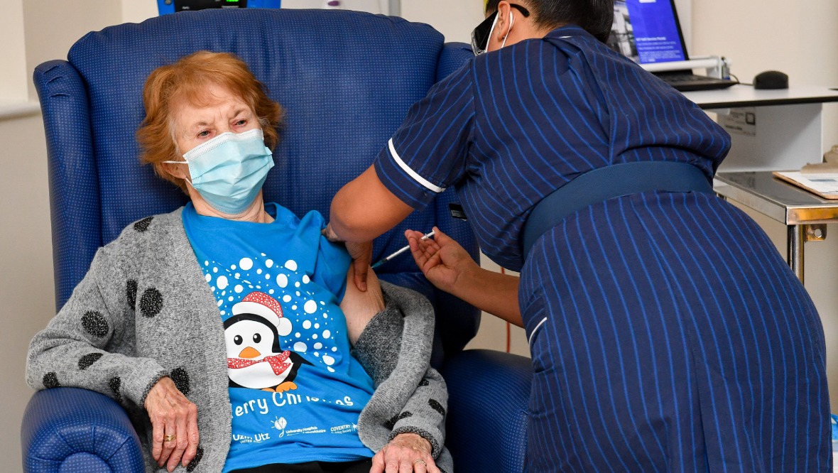 Margaret Keenan receiving her jab. Pool/Pool via Getty Images.