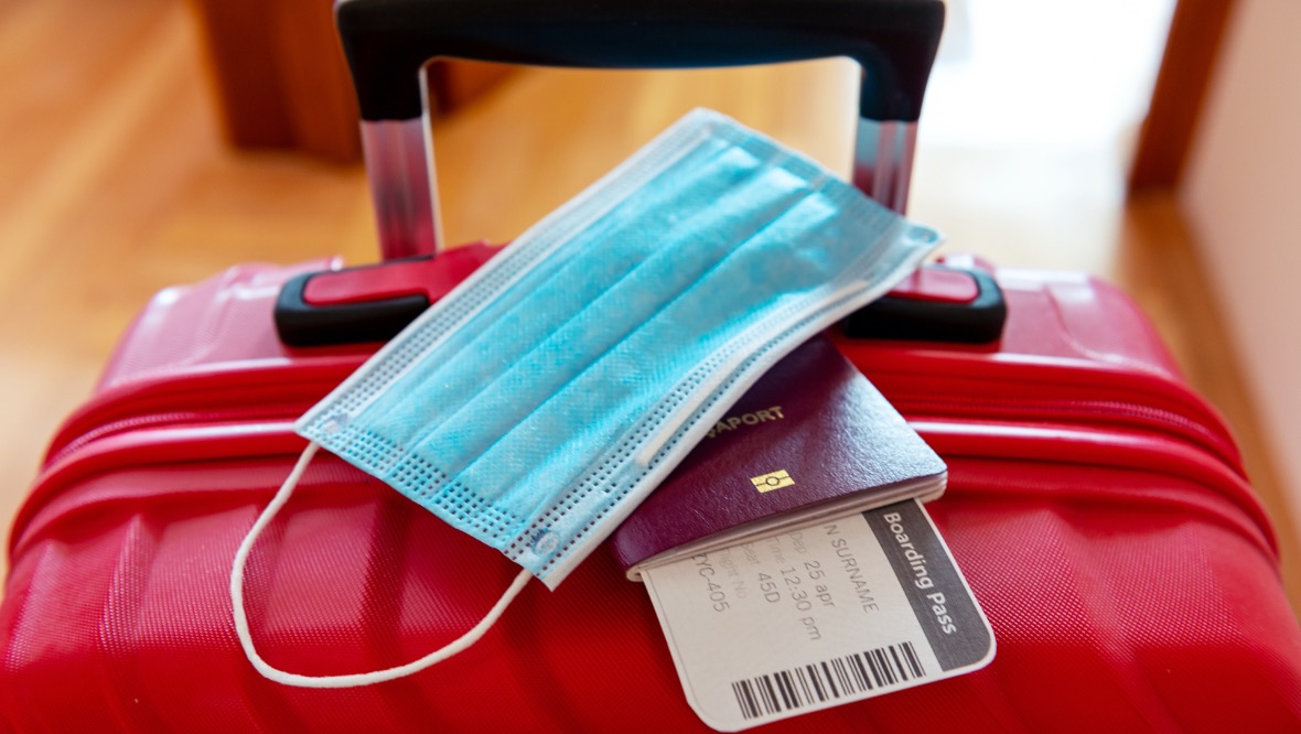 PCR testing for travellers ‘essential to track new variants’