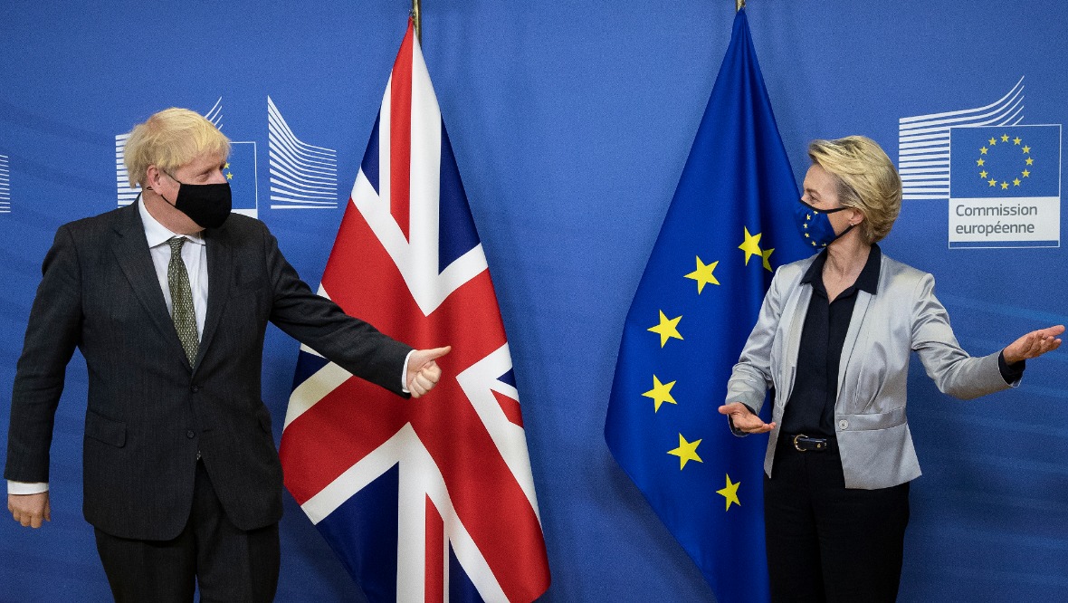UK and EU agree to ‘go extra mile’ and extend trade talks