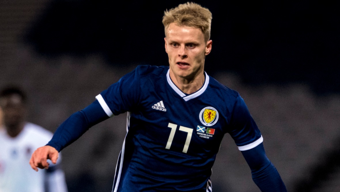 Hearts pull off transfer coup by signing winger Mackay-Steven