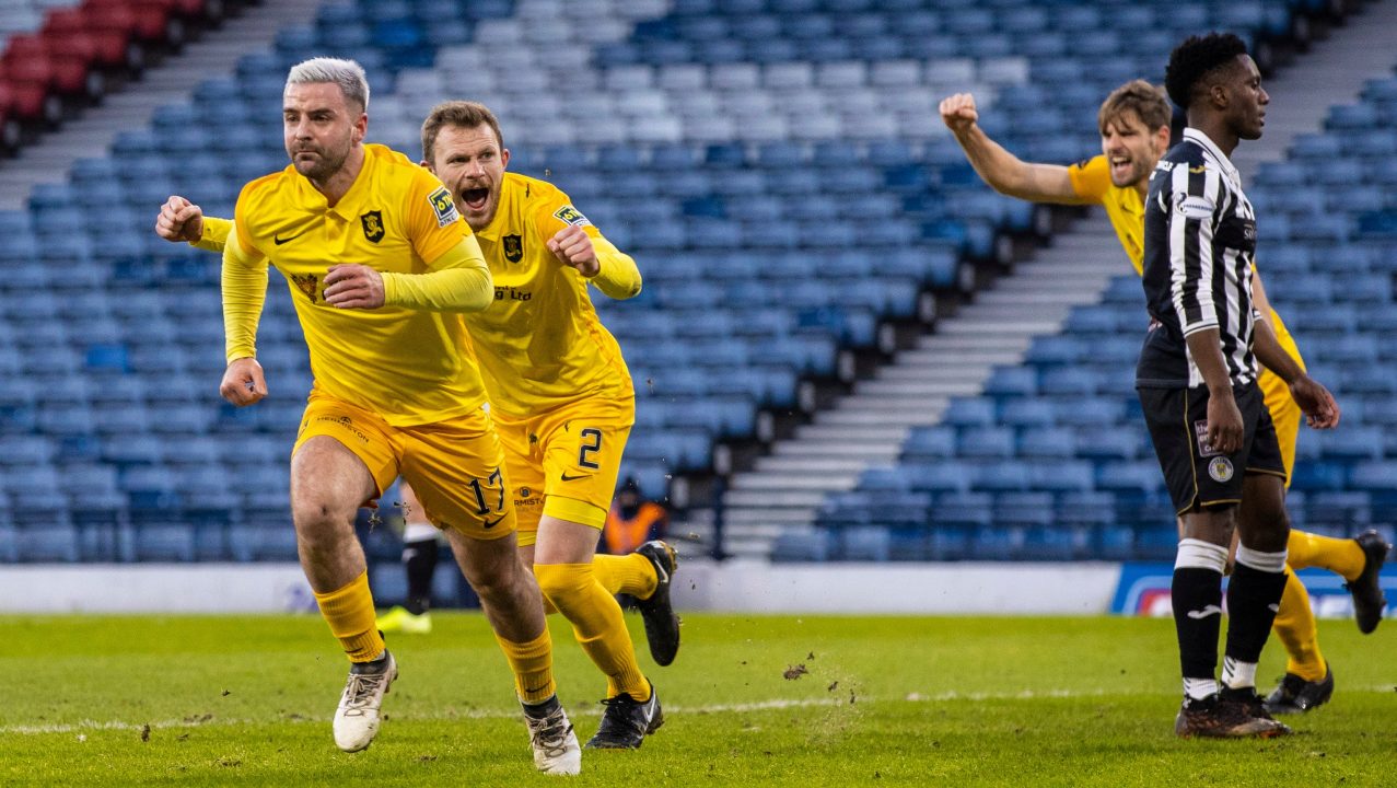 Livingston beat St Mirren to reach the League Cup final