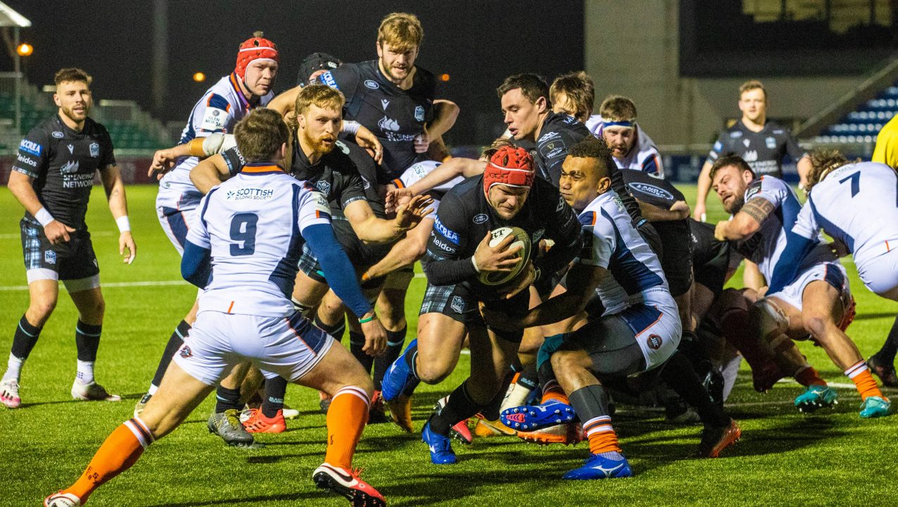 Passing train helps Glasgow get back on track with derby win