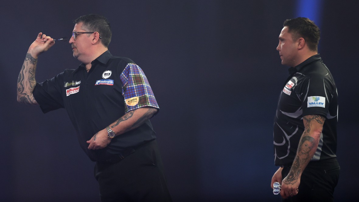Gary Anderson beats Michael Smith to move off bottom of Premier League standings