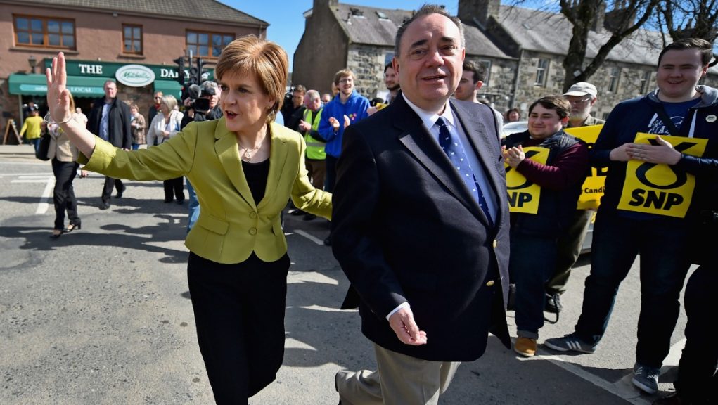Nicola Sturgeon and Alex Salmond campaigning in 2015.