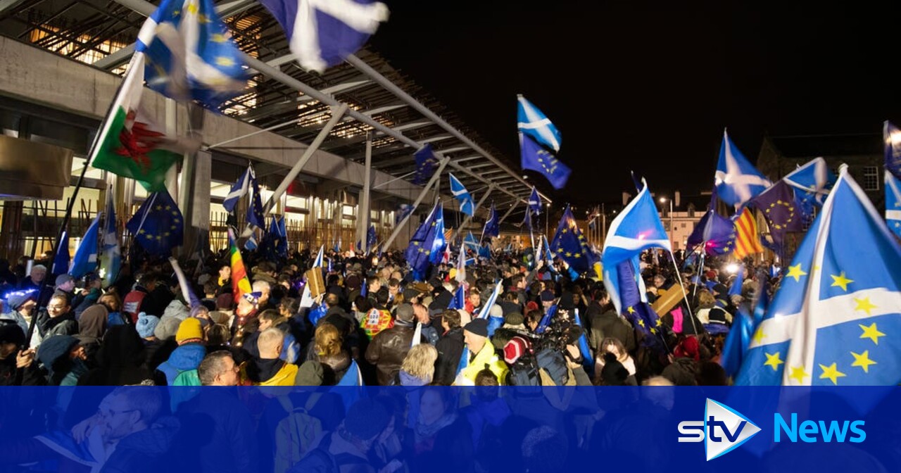 Support for independence drops to 50%, poll suggests | STV News