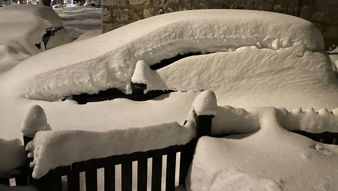  Fergus Mutch recorded around 70cm of snow in Braemar.