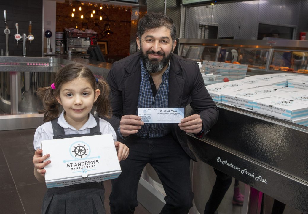 Chip shop owner gives away 5000 meals to schoolchildren