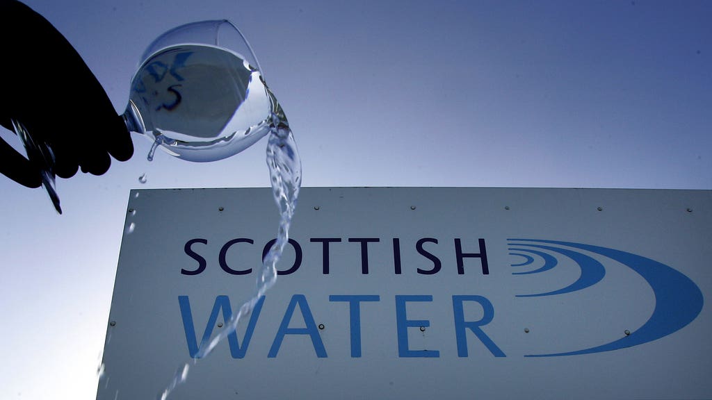 Scottish Water staff ponder strike ballot over ‘£3000 pay loss’