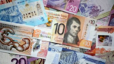 Scottish economy grows but bank warns of rising inflation