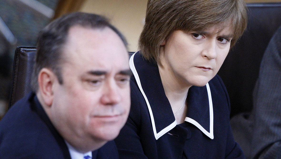 Ex-FM tells Sturgeon and Salmond to stop fighting
