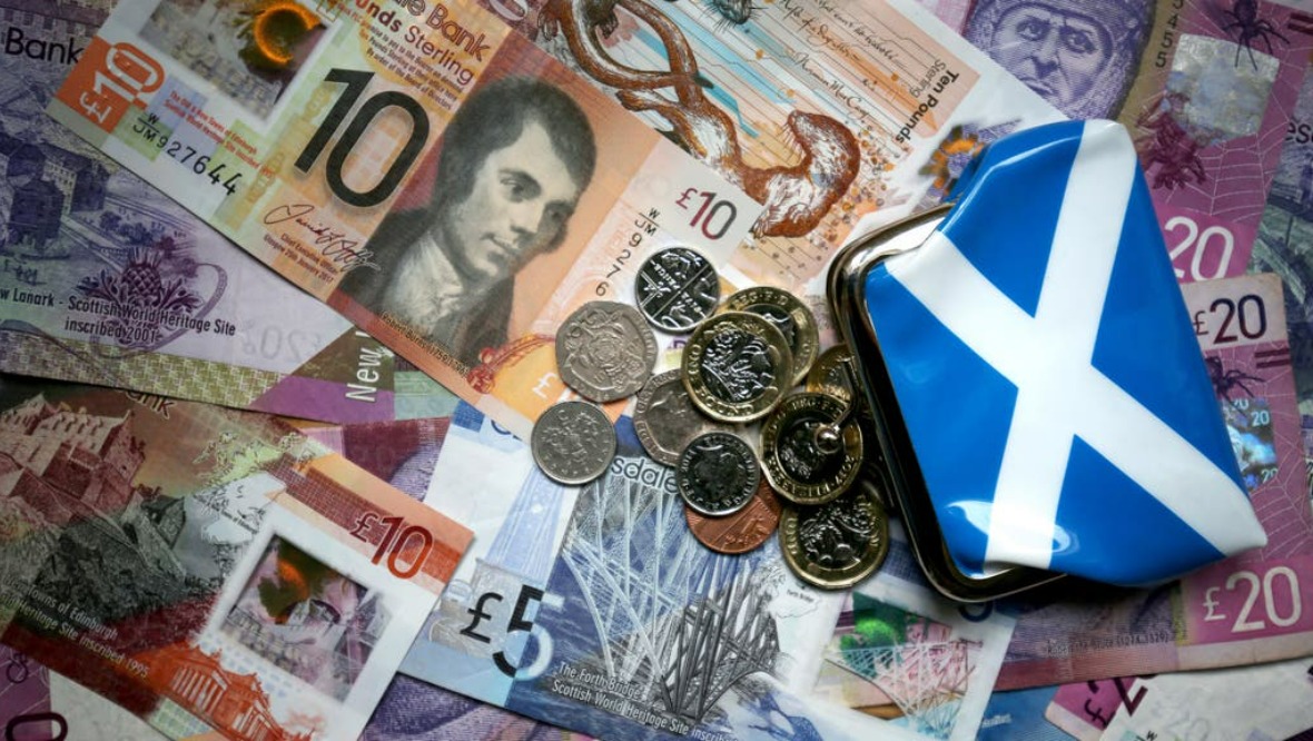 Scots on minimum pay ‘pocket £8400 less than Real Living Wage’