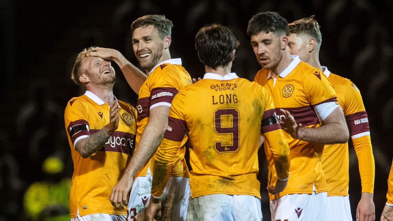 O’Donnell holds nerve to put Motherwell through in shoot-out