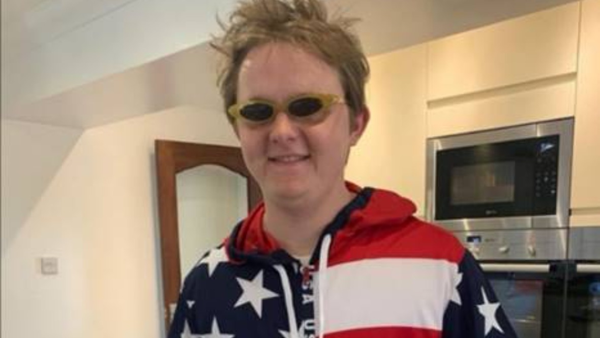 Lewis Capaldi donates outfit to children’s charity auction