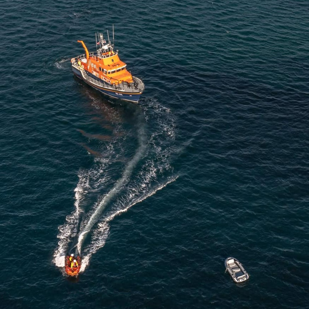 Thurso RNLI: Karen Munro captured the rescue.