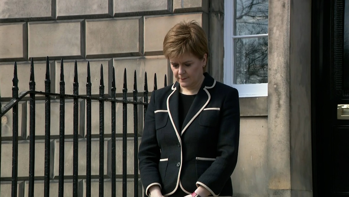 The FM paid tribute ahead of the funeral. 
