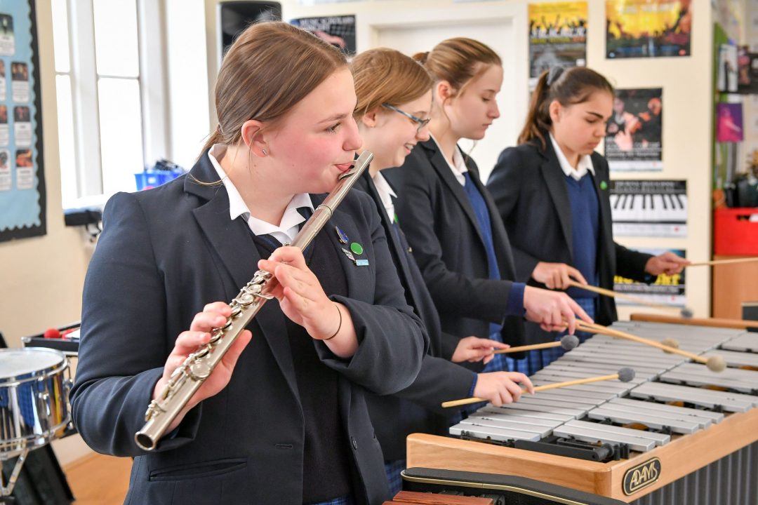 SNP pledges to scrap music tuition fees in schools