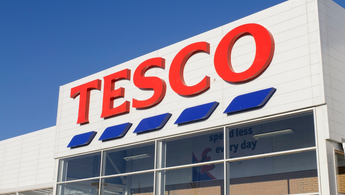 Tesco profits dive despite surging grocery sales during pandemic