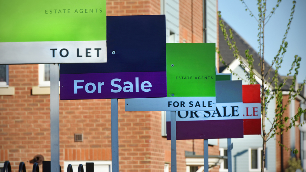 Value of UK homes sold doubles to nearly £150bn in early 2021