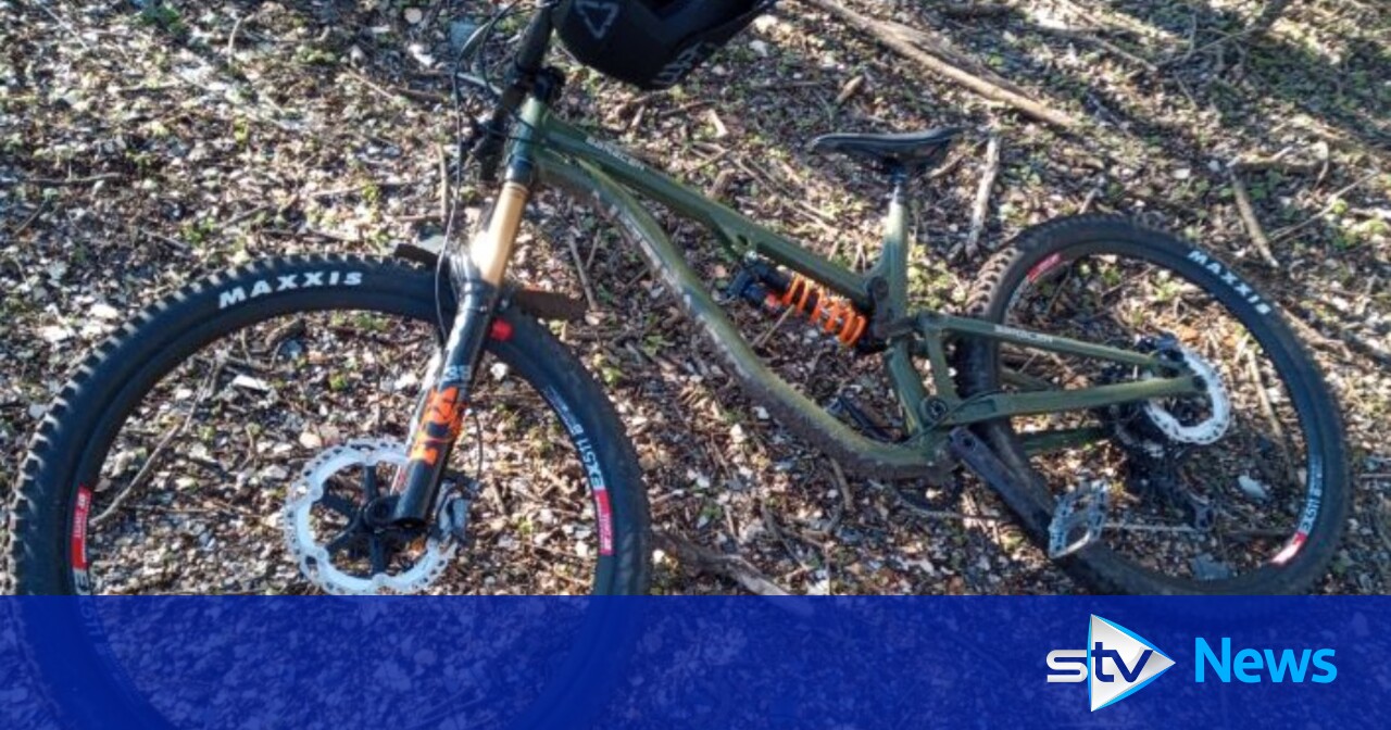 Man Tries To Steal Bike With Knife Man threatened teen cyclist with knife before stealing bike | STV News
