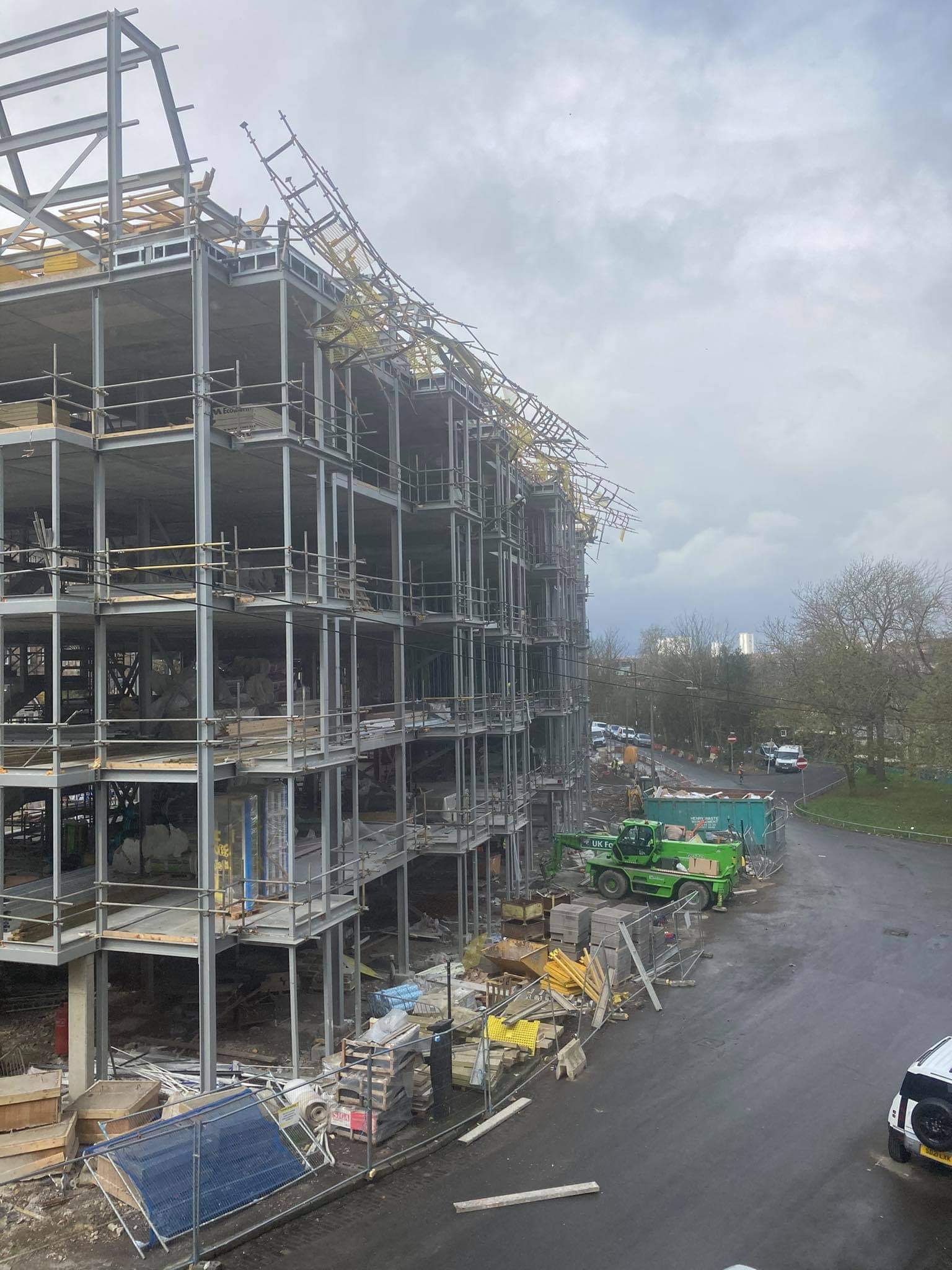 Scaffolding came off a development at Park Circus, Glasgow (STV News)