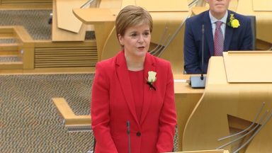 Party leaders sworn in at start of new Holyrood term