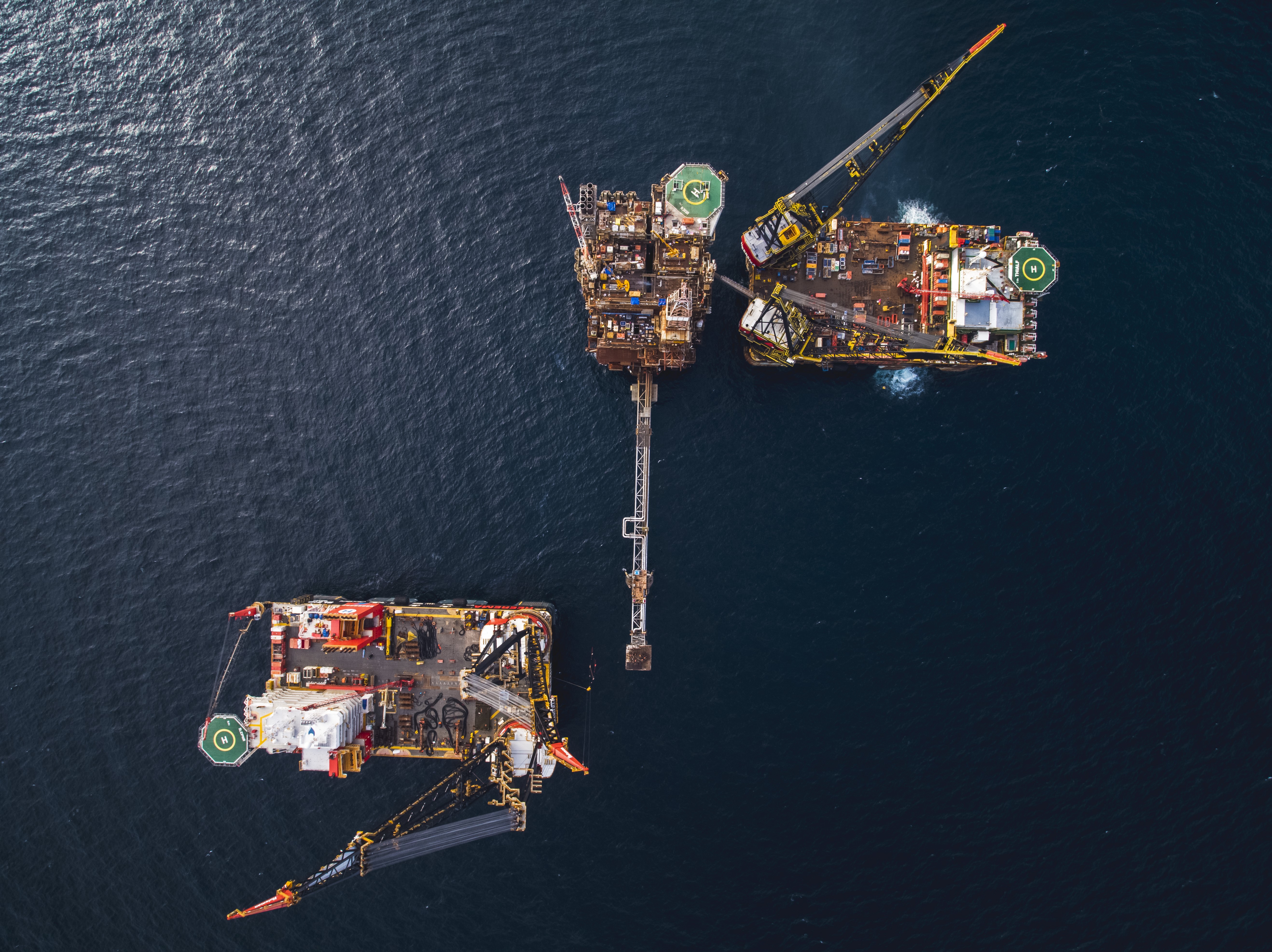 Two of the world's largest semi-submersible crane vessels Thialf and Sleipnir at the Brae Bravo at same time.