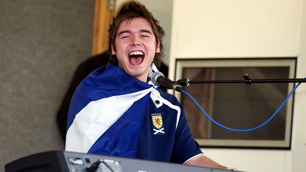 David Sneddon won the inaugural series of the BBC talent show Fame Academy.