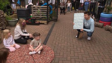 Sun shines for little Munro as he meets his weather hero Sean Batty