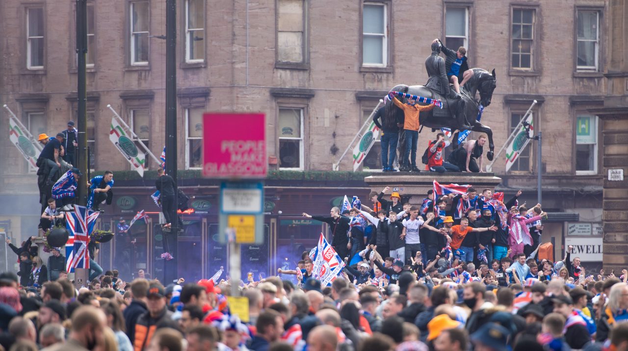 Police issue dispersal call over George Square disorder