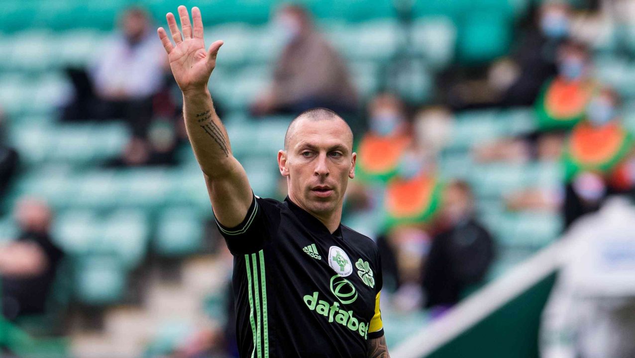 Scott Brown bids farewell to Celtic in goalless draw at Hibernian