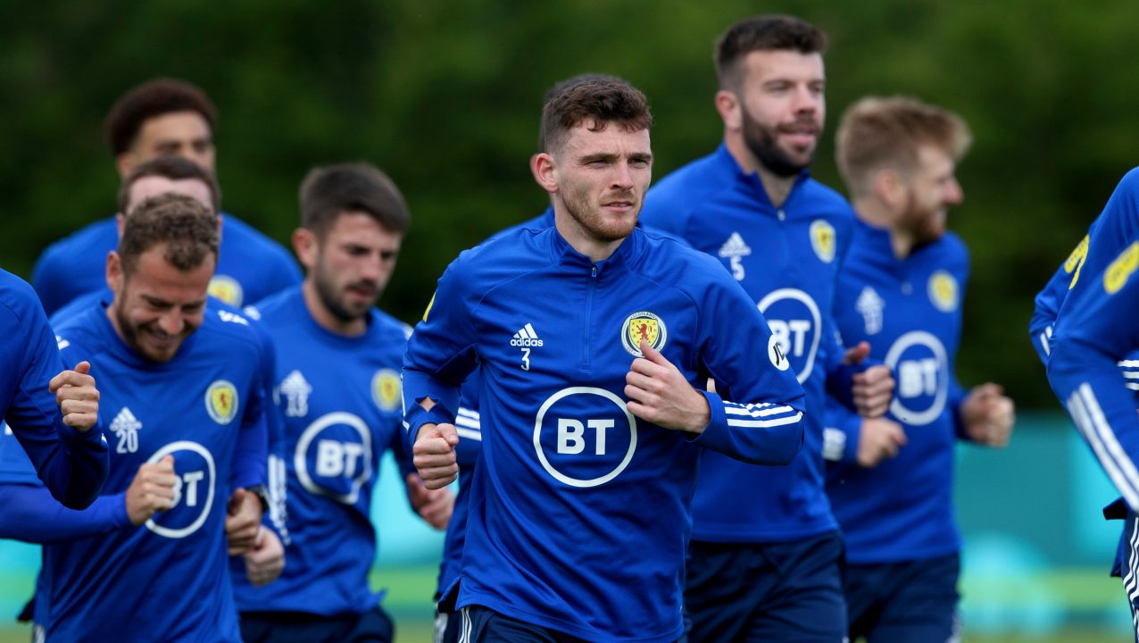 Robertson out to keep Scotland smiling as they gear up for Euros