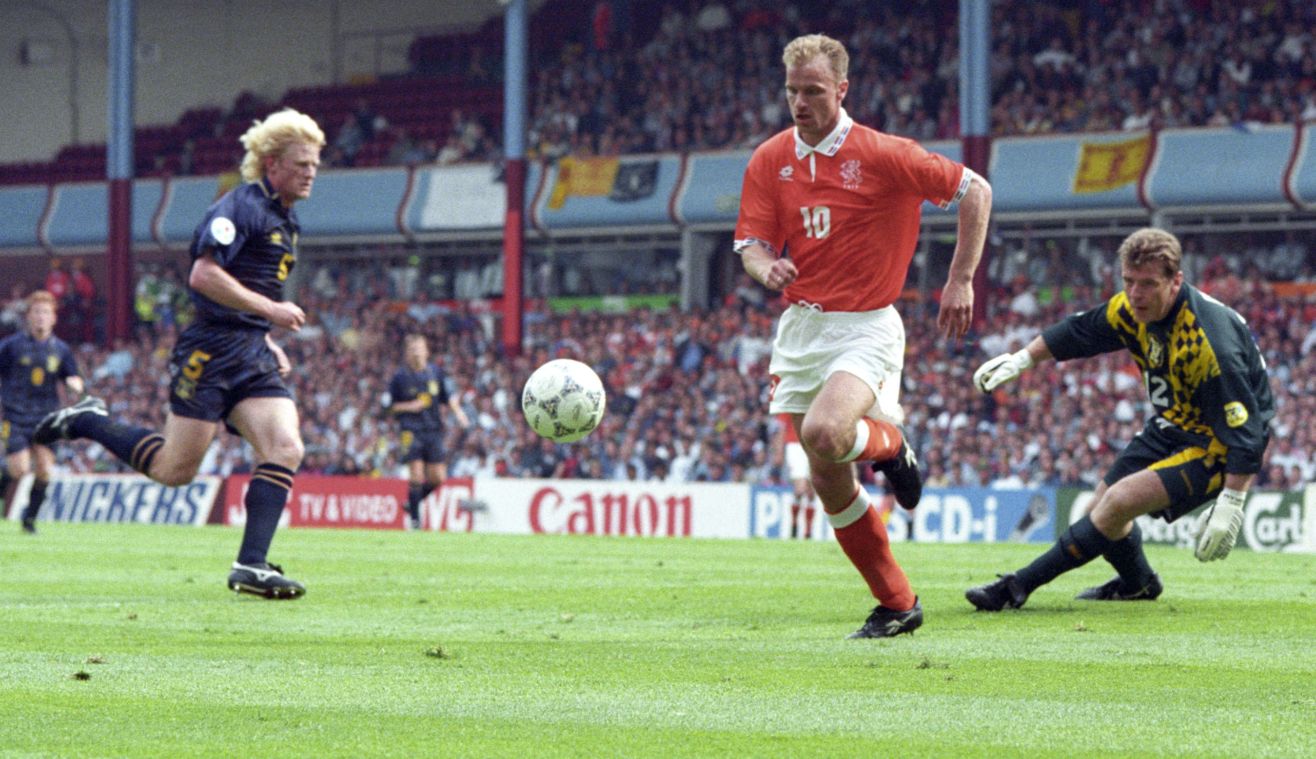 Dennis Bergkamp scored against Scotland at Euro 92 but failed to get the better of Andy Goram four years later.