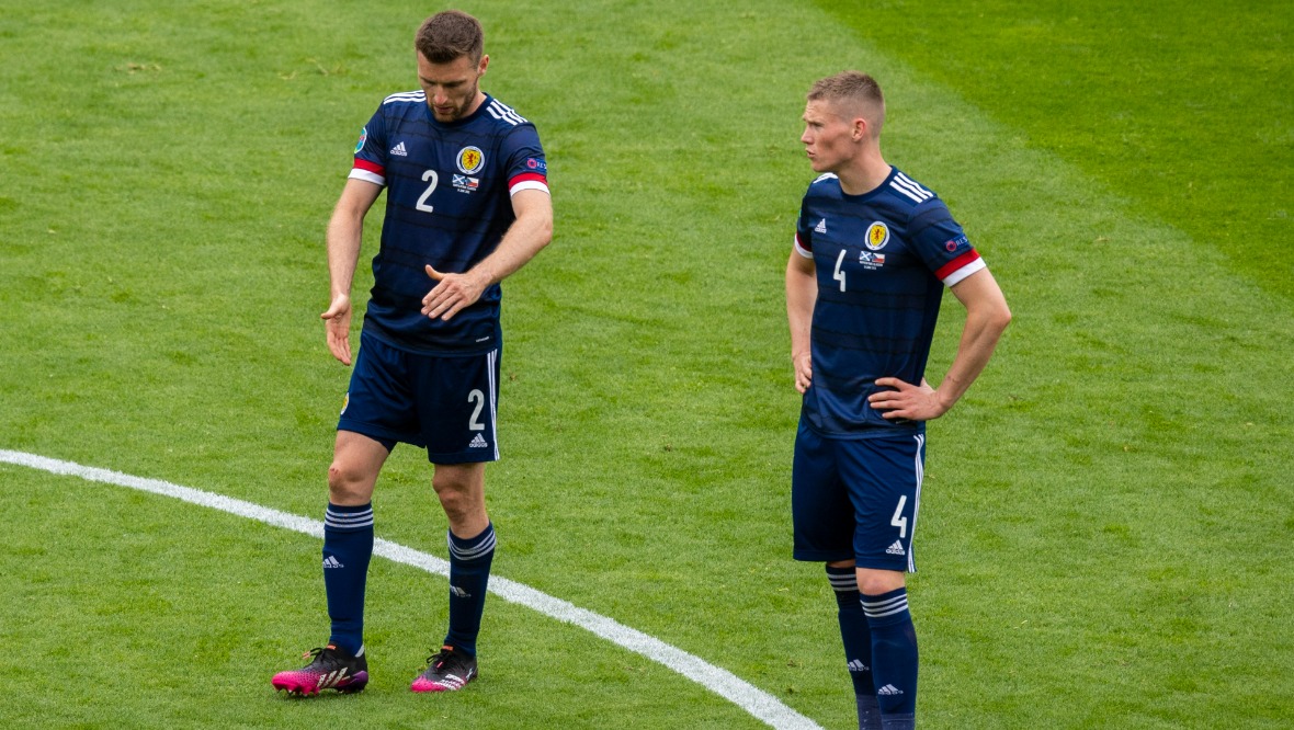 Stephen O'Donnell and Scott McTominay hold a mid-match post-mortem.