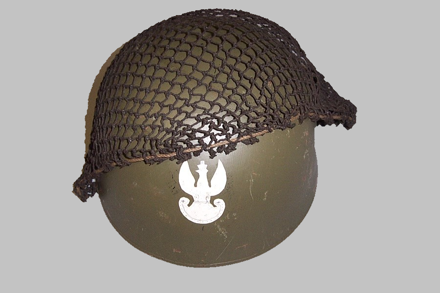 A paratrooper’s helmet is among the items on display (OnFife/PA)<br>” /><span class=